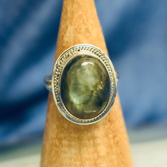 Ganesha Handicrafts, Detailed Labradorite Ring, Labradorite Ring, Women's Trending Ring, New Womens Modern Ring, Womens Stylish Ring.  
