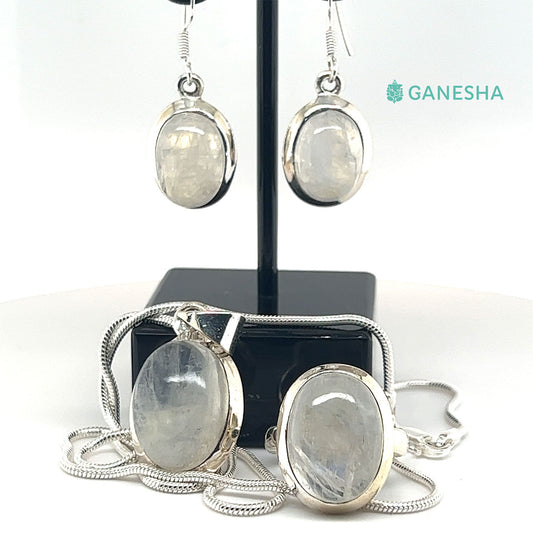 Ganesha-Handigraft-Moonstone-women's-sterling-silver-jewellery-gift-with-chain