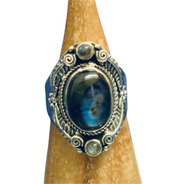 Ganesha Handicrafts Detailed Labradorite Vintage ring (925) Sterling Sliver , Sliver ring , Vintage sliver ring , Stone ring , Stylish ring , Designing sliver ring