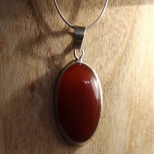 Ganesha Handicrafts, Carnelian Oval Gemstone Pendant 925 Sterling Silver, Carnelian Oval Gemstone Pendant, 925 Sterling Silver, Oval Gemstone Pendant. Women's Fashion Oval Pendant .