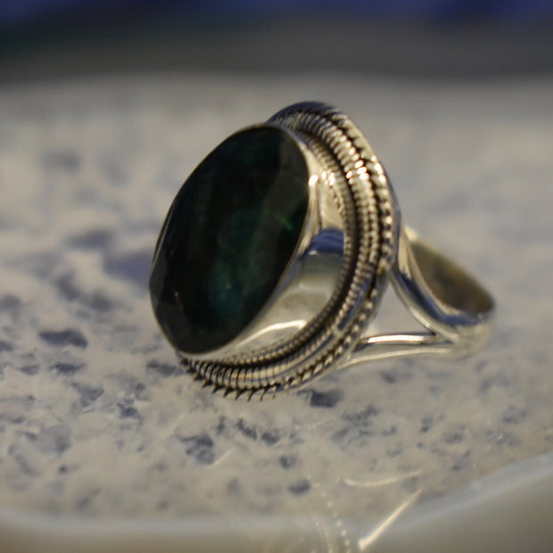 Ganesha Handicrafts, Detailed Emerald Ring, Emerald Ring, Womens Trending Ring, New Womens Model Ring, Womens New Modern Ring. 