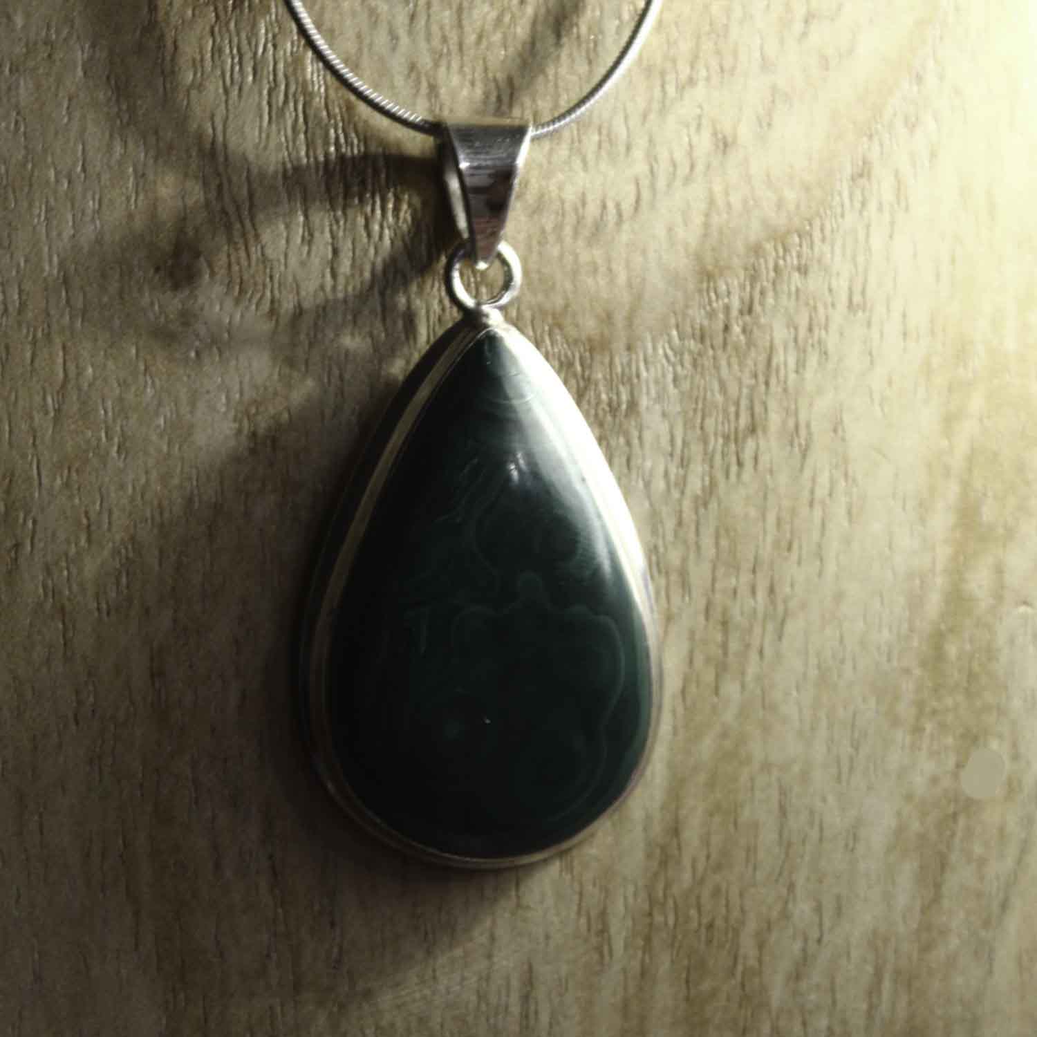 Ganesha Handicrafts, Malachite Teardrop Gemstone Pendant 925 Sterling Silver, 925-Silver Pendant, Malachite Teardrop Gemstone Pendant, Women's Trending Pendant, New Model Pendant, Women's New Modern Pendant, Women's Stylish Pendant.   