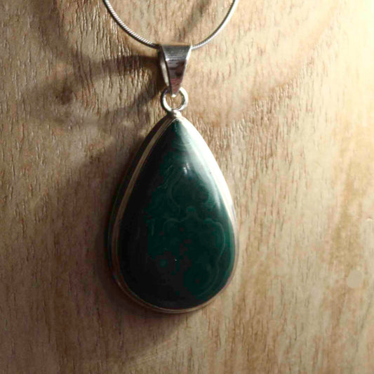 Ganesha Handicrafts, Malachite Teardrop Gemstone Pendant 925 Sterling Silver, 925-Silver Pendant, Malachite Teardrop Gemstone Pendant, Women's Trending Pendant, New Model Pendant, Women's New Modern Pendant, Women's Stylish Pendant.   