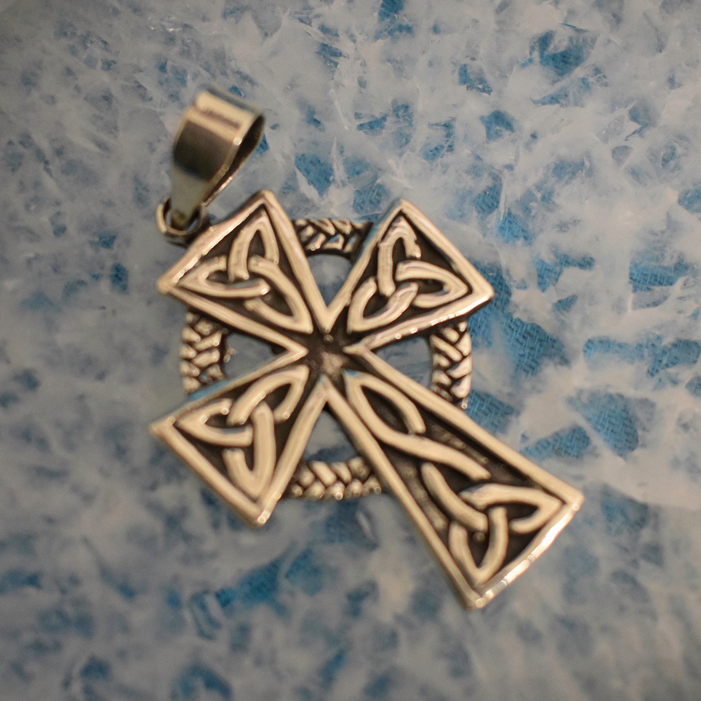 Ganesha Handicrafts, Sterling Silver Celtic Cross Pendant (925), Silver Celtic Cross Pendant, 925-Sterling Silver Pendant, Bisexual  Pendant, Womens Modern pendant, Boys Modern Pendant, New Trending Pendant.