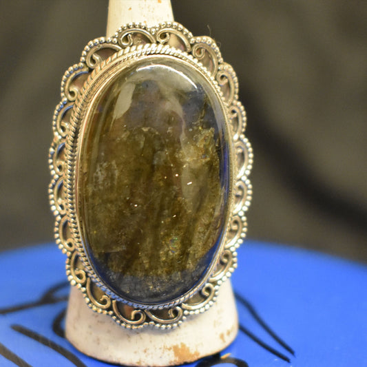 Ganesha Handicrafts, Vintage Set Labradorite Ring, Labradorite Ring, Vintage Ring, Womens Trending Ring, New Model Womens Ring, Women's Traditional Ring. 