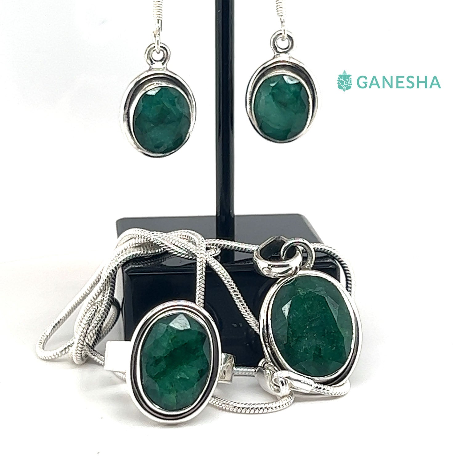 Ganesha Handicrafts, Emerald - 925 Sterling Silver Jewellery Gift Set With Free Chain, 925 Sterling Silver Jewellery Gift Set With Free Chain, Womens stylized Jewellery and  Chain, Green Colour Emerald Silver Jewellery.